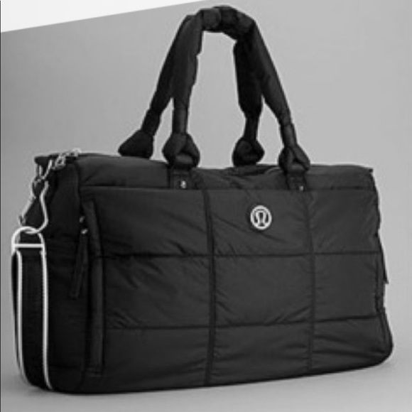 Lululemon Bon Voyage Duffel